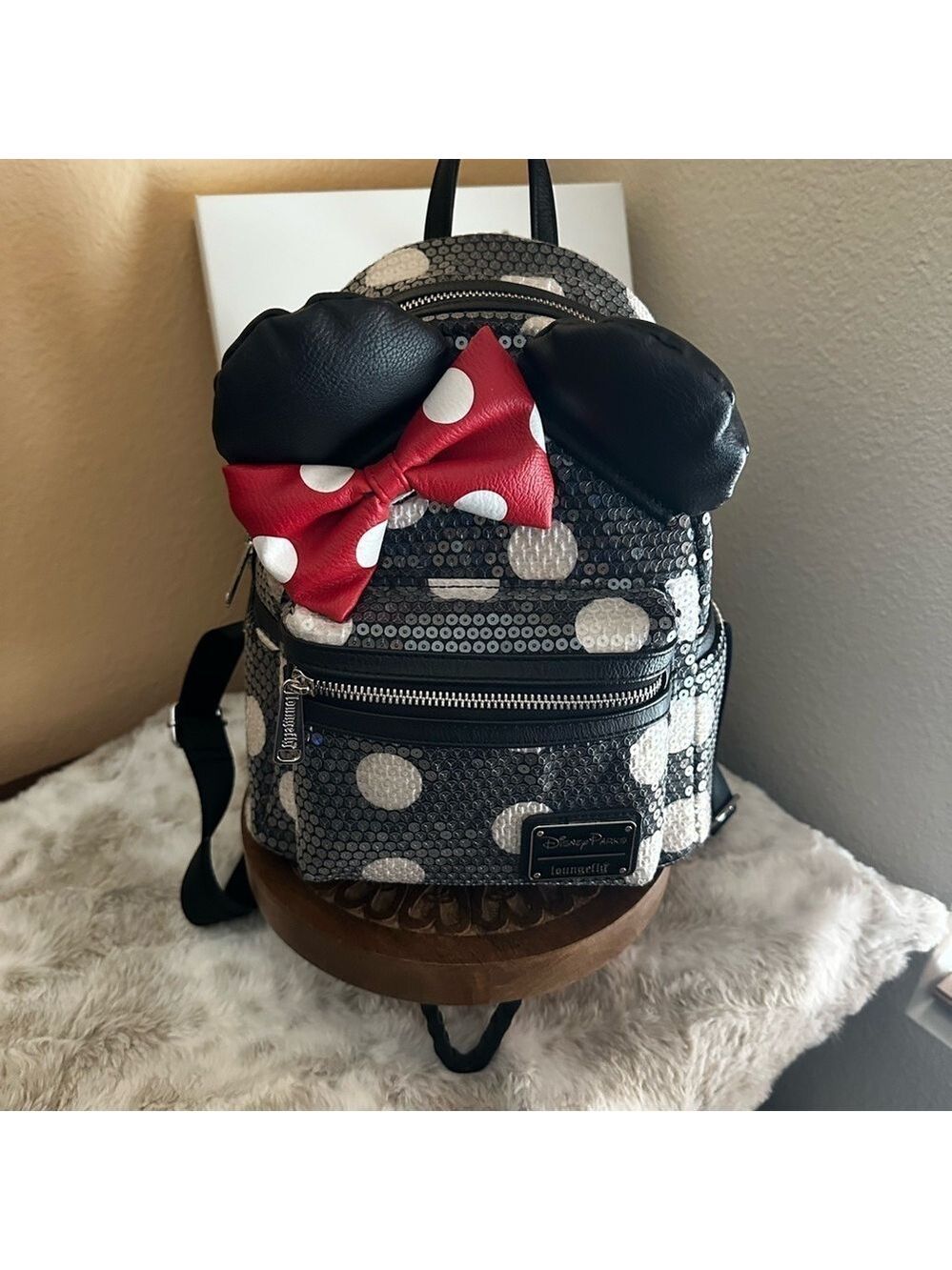 Disney Polka Dot Backpack with Red Minnie Bow and Ears - Picture 3 of 7